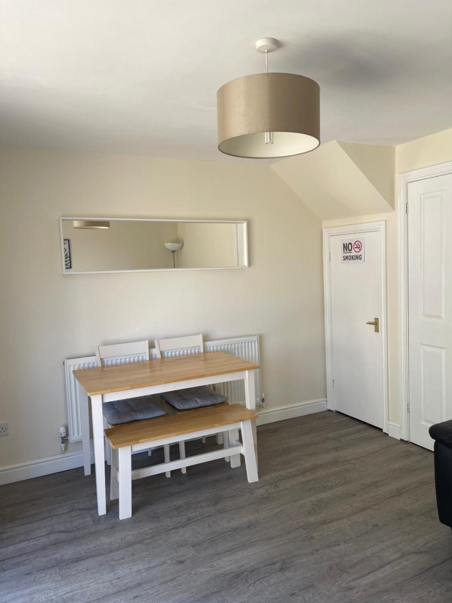 וולינגטון House Number 4 Sleeps Up To 4 With Smart Tvs In Every Room מראה חיצוני תמונה